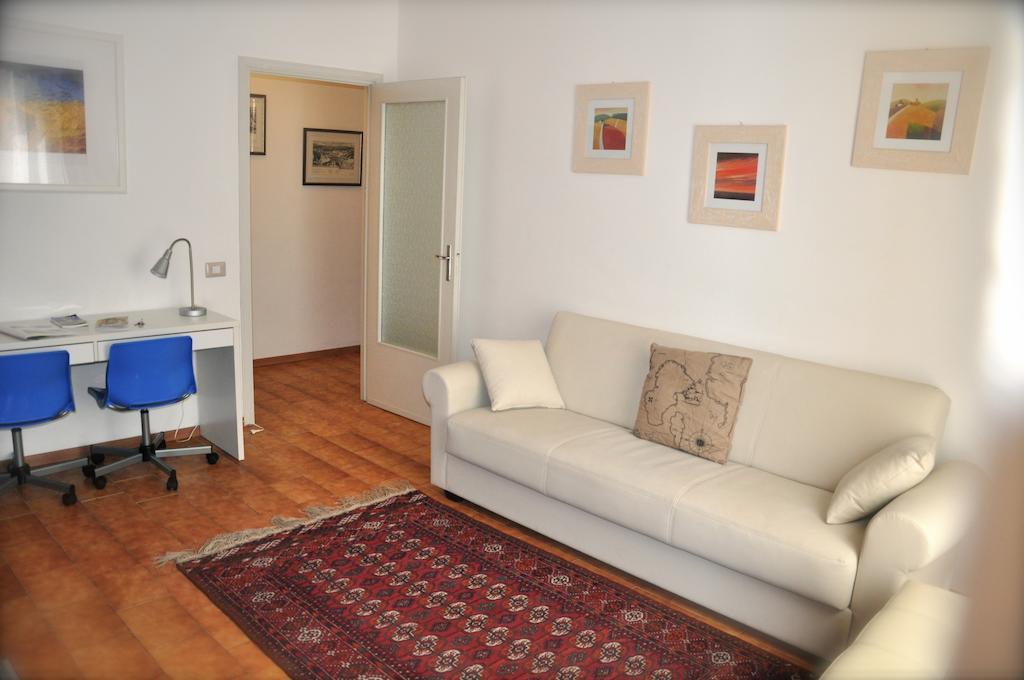 Apartment Parmense Habitación foto